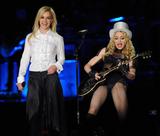 th_02540_Celebutopia-Madonna_and_Britney_Spears_perform_together_during_Madonna7s_Sticky_and_Sweet_tour_in_Los_Angeles-20_122_29lo.jpg