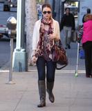 th_00632_Preppie_-_Michelle_Trachtenberg_out_and_about_in_Beverly_Hills_-_Dec._29_2009_325_122_381lo.jpg
