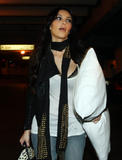 th_89321_celebrity-paradise.com-The_Elder-Kim_Kardashian_2010-01-18_-_At_LAX_893_122_546lo.jpg