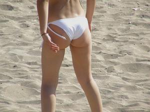 Greek-Beach-Sexy-Girls-Asses-s1pklqk6wn.jpg