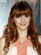 http://img252.imagevenue.com/loc39/th_177666804_BellaThorne_TheVow_HollywoodPremiere_9_122_39lo.jpg