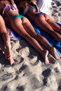 Spying Italian Girls On The Beach ... Che Culo!!-v3gvgcevio.jpg