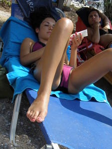 Greek-Beach-Candid-Voyeur-Bikini-2009--i4g8f3lagb.jpg
