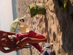 Milf in beach nipple slip-p1rwlda4jj.jpg
